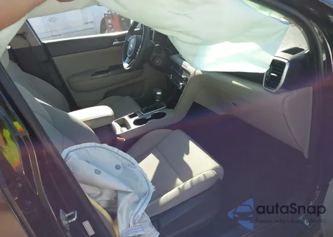 2021 Kia Sportage Lx z USA, uszkodzony, nr VIN KNDPM3AC6M7926185